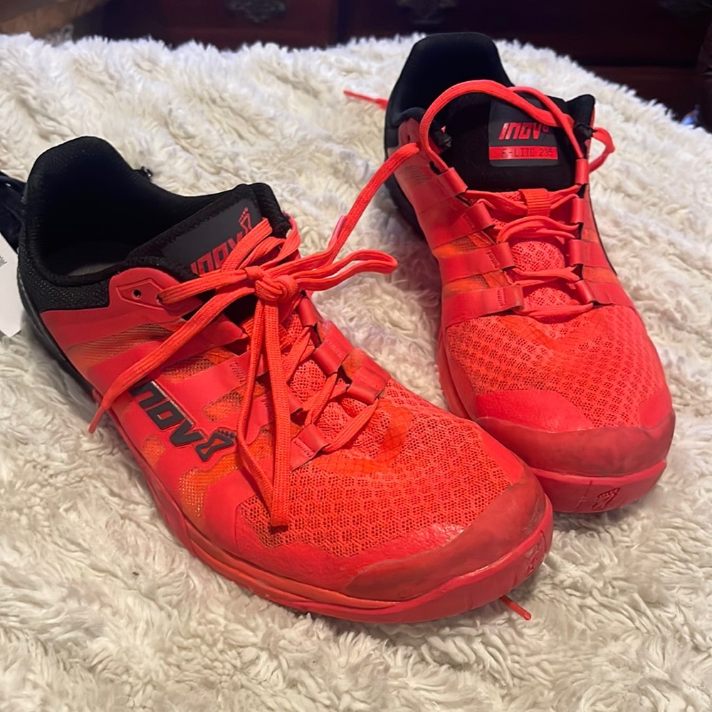 Inov sneakers size 6.5